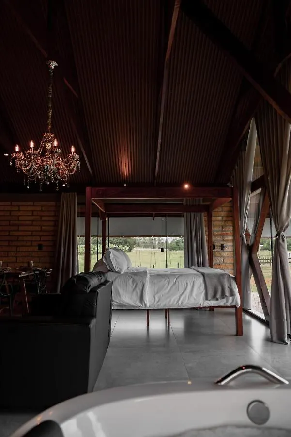 Luxe tent Vicenca Glamping Hotel Praia Grande  Brazilië